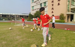足球算兴趣班吗学生，足球算兴趣班吗学生